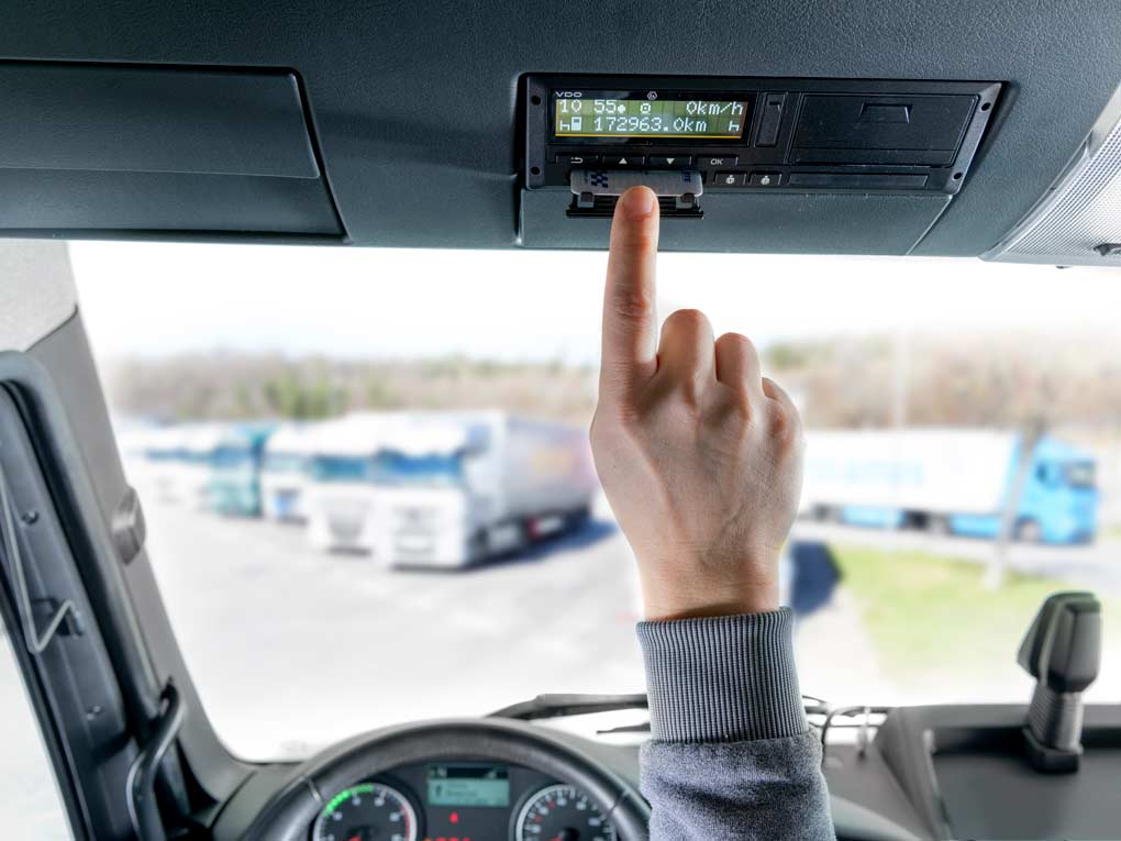 ¿Por qué el tacógrafo es un extraordinario aliado para la seguridad vial?