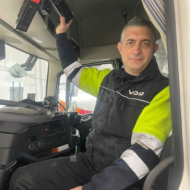 Jorge Magaña de Autoreparaciones Monzón en Huesca